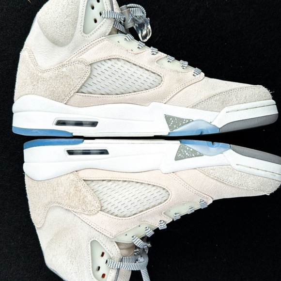 2023
Air Jordan 5 Retro SE \'Craft\' main image 10